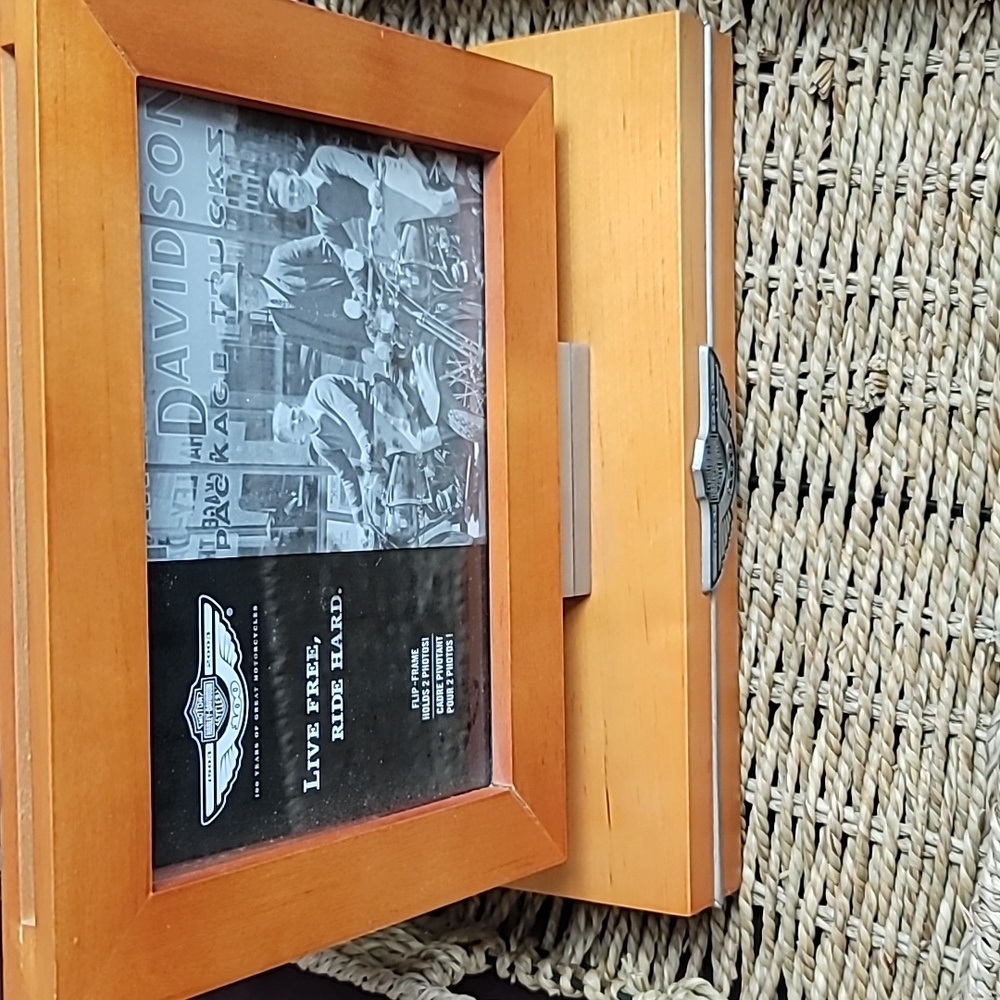 Harley Davidson 100th Anniversary Rotating Wood Collector Photo-Frame new
